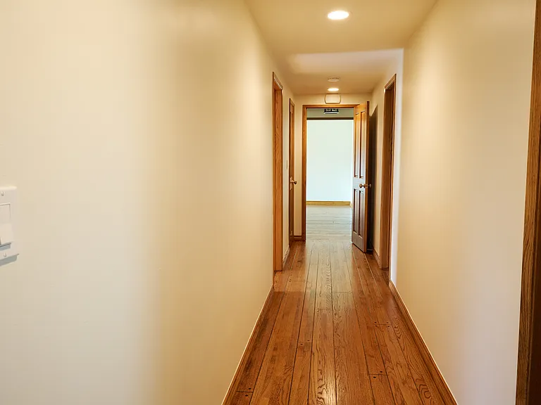4720 Hayman Ave — Photo 48