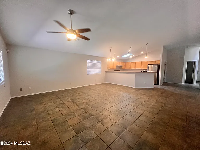 2875 W Simplicity Dr — Photo 3