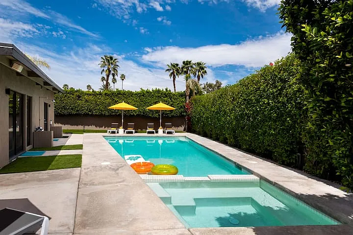 1111 E Tachevah Dr