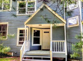 167 Old Foxon Rd UNIT B39, New Haven, CT 06513