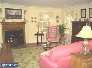 516 Hilltop Rd, Paoli, PA 19301