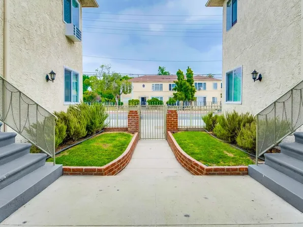 Classic Courtyard Building on Venice Blvd Secure, Convenient, Pet-Friendly, 2485 Venice Blvd APT 1, Los Angeles, CA 90019