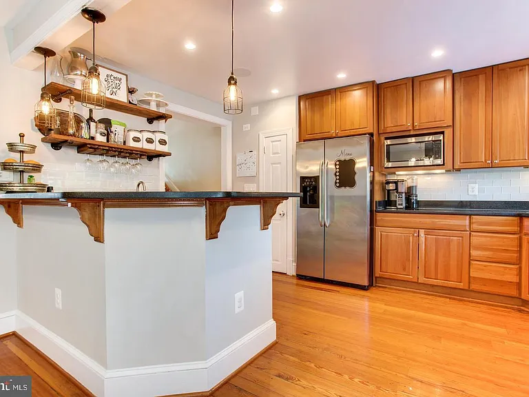 5407 Helm Ct — Photo 11