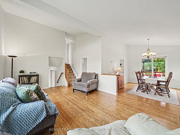 5th image of 30 Corkstown Rd
