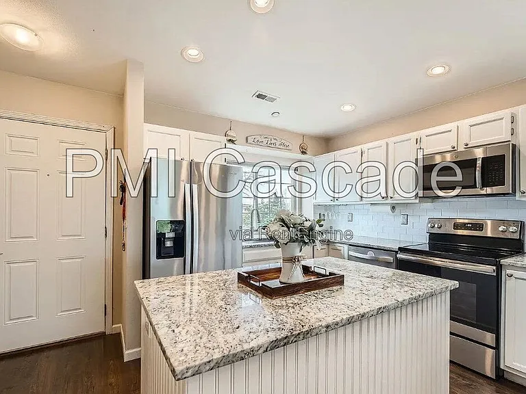 4001 48th Ave NE — Photo 8