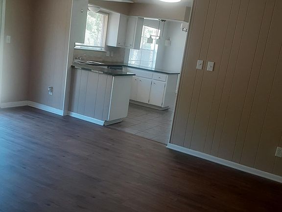 5th image of 11304 Eubank Dr