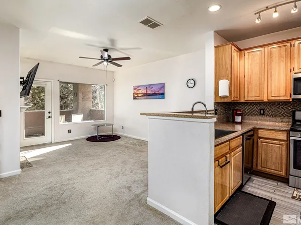 900 S Meadows Pkwy APT 323, Reno, NV 89521
