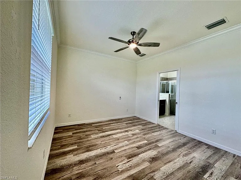 1823 Alameda Dr — Photo 11