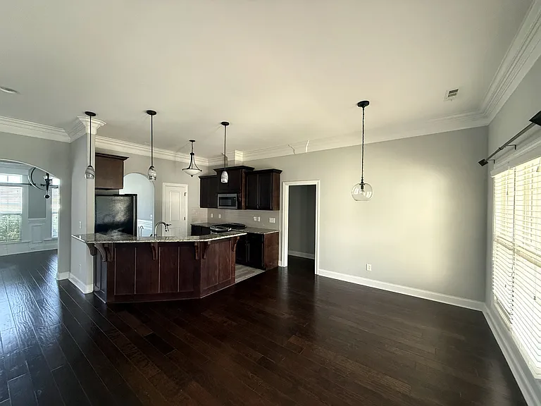 219 Woodgrove Dr — Photo 10