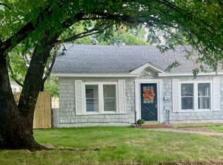 308 N Retta St, Fort Worth, TX 76111