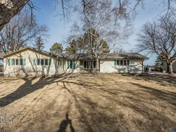 7812 E 38th St, Sioux Falls, SD 57110