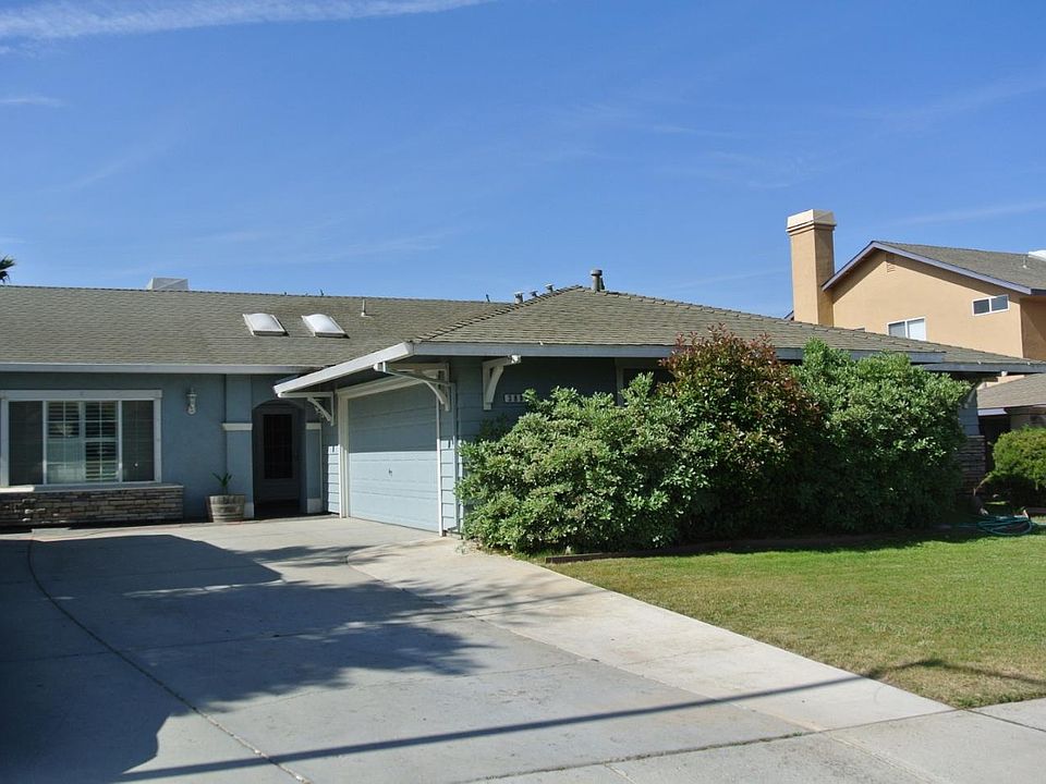 2nd image of 380 Valley Ridge St