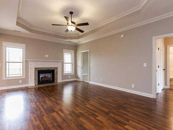 5th image of 266 Bellshire Dr