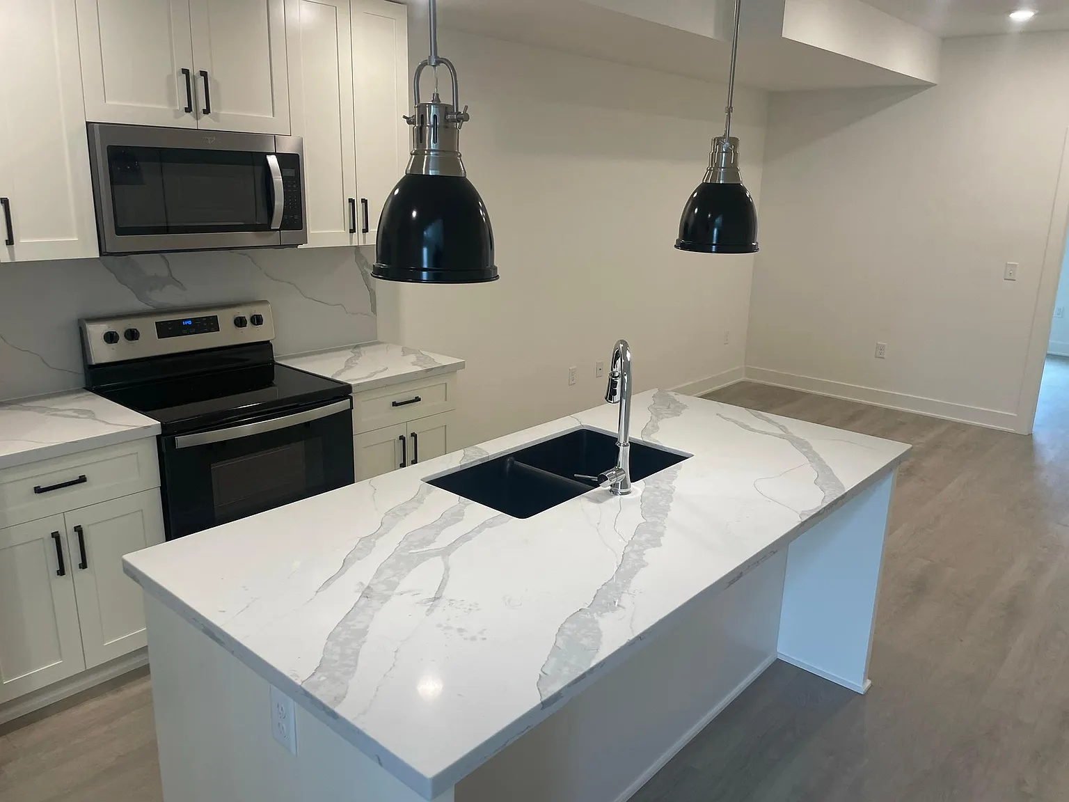 2 bed, 1196 sqft, $1,609 — Photo 2