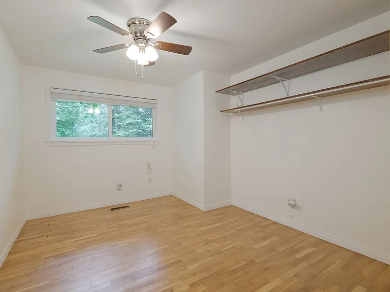 15931 SE 41st Pl — Photo 30