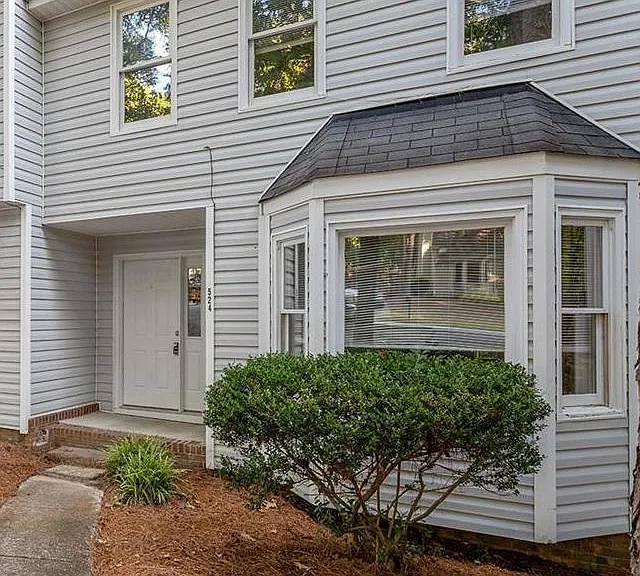 524 Brent Rd — Photo 2