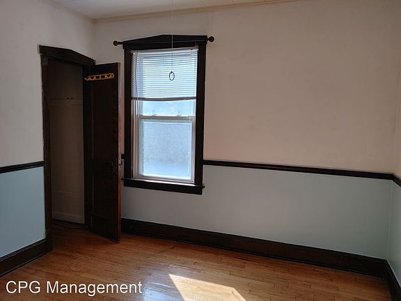 4th image of 1519 N Kolin Ave Floor 2