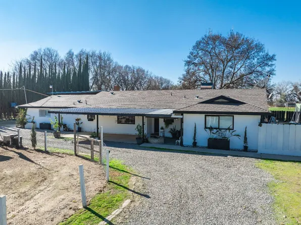 7664 20 1/2 Ave, Lemoore, CA 93245