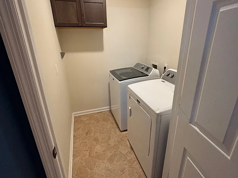 8524 Constance Way — Photo 10
