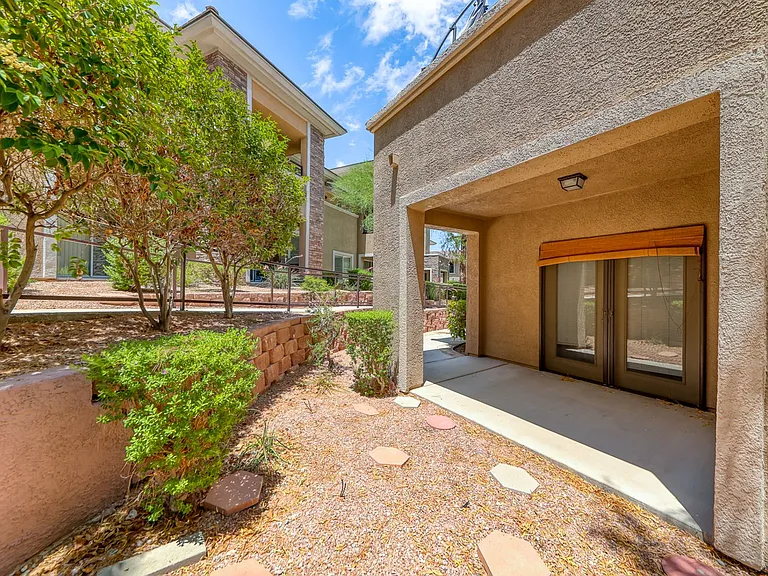 673 Peachy Canyon Cir #103 — Photo 7