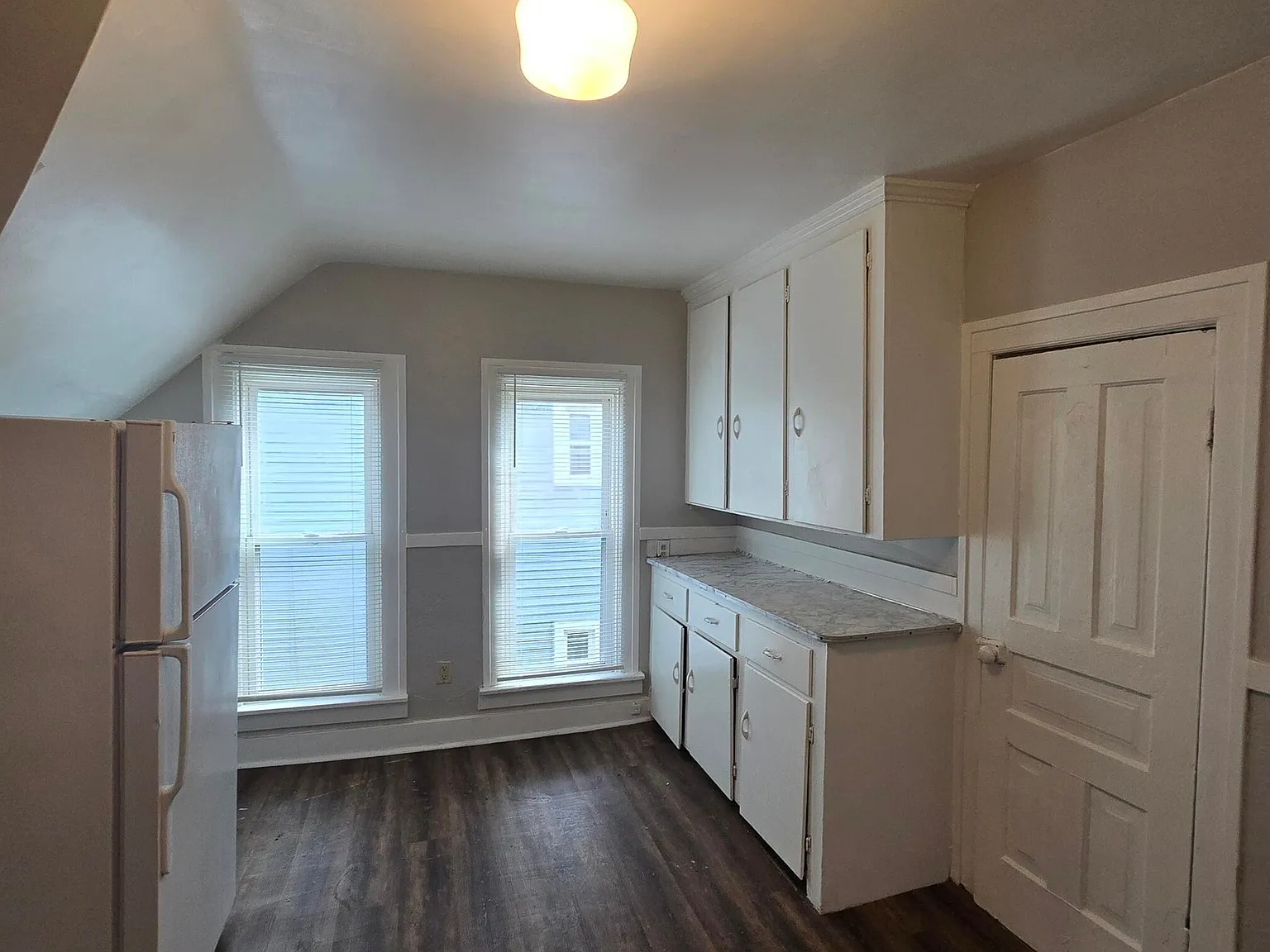 919 Davis Ave NW #2 — Photo 2