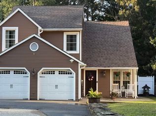 725 Whalers Cove Ct, Galloway, NJ 08205