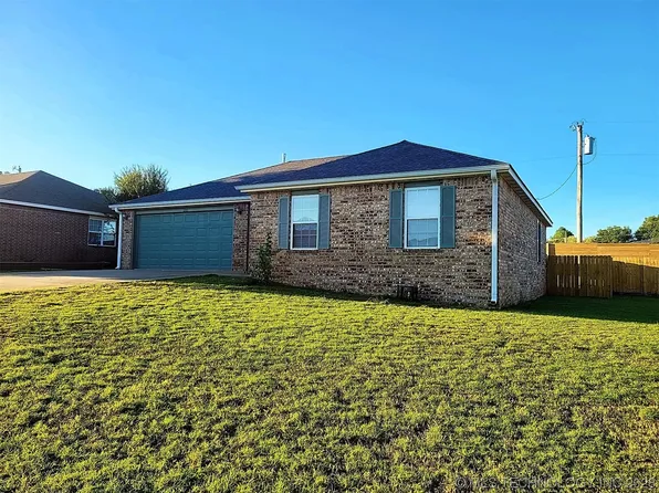 1200 Crystal Ln, Tahlequah, OK 74464
