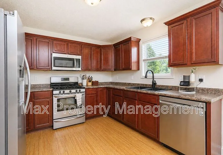 10419 Stonecrest Dr — Photo 5