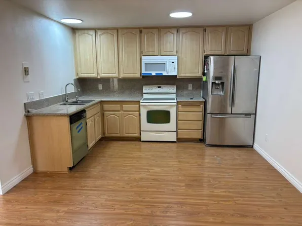 (undisclosed Address), San Diego, CA 92126