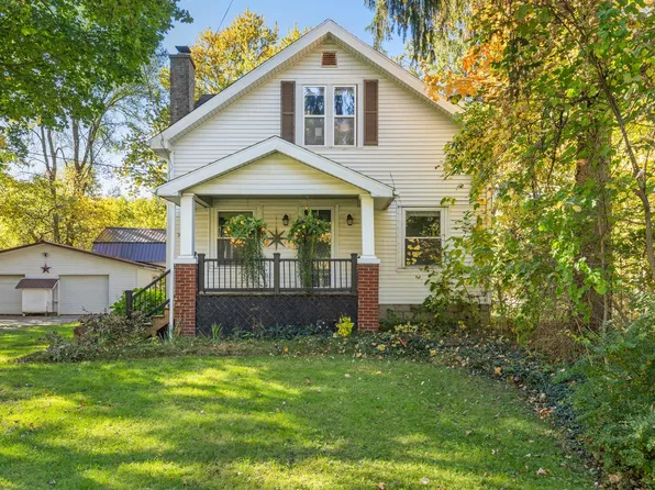 1633 Kinney Ave NW, Grand Rapids, MI 49534