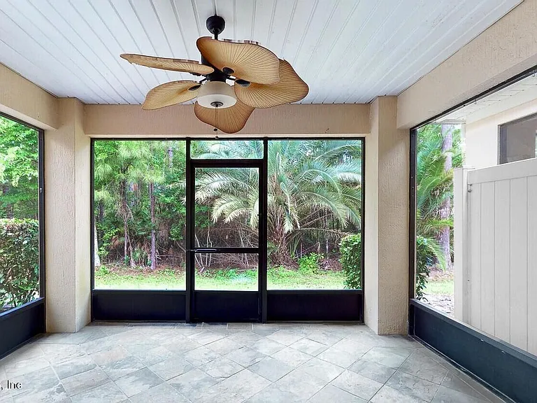 5881 Moonstone Ct — Photo 31