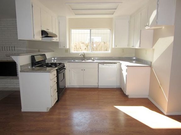 3rd image of 9144 Sundance Ln
