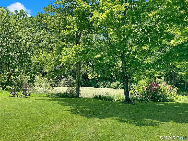 274 Hanks Hill Rd — Photo 3