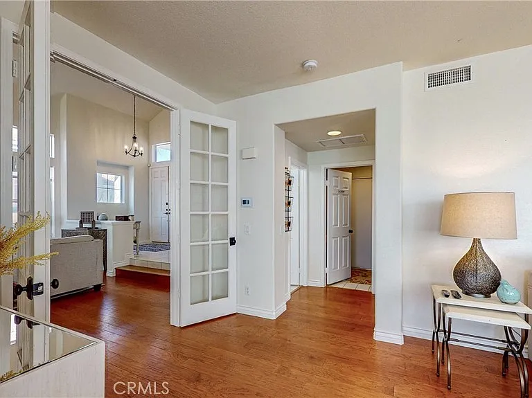 15464 Borges Dr — Photo 28