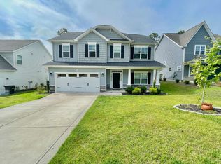 356 Kensington Dr, Spring Lake, NC 28390