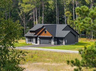 5390 Pine Haven Pl, Nisswa, MN 56468