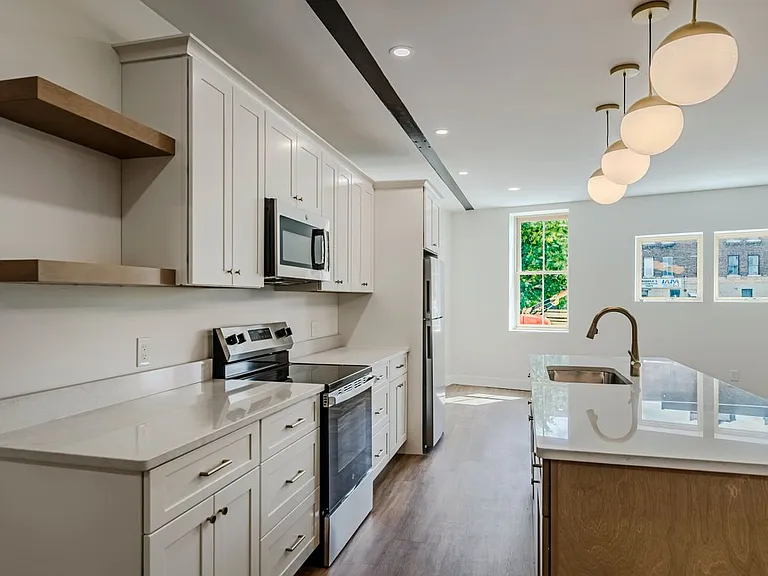 106 Hotel St #1 — Photo 11
