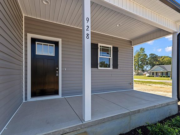 5th image of 928 Micro Rd W