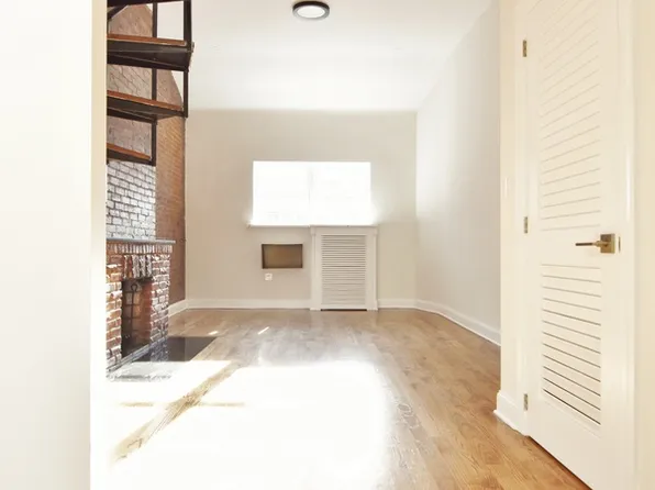 309 West 76th Street image 2 of 21