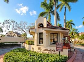 20130 NE 3rd Ct, Miami, FL