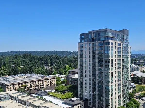 10610 NE 9th Pl, Bellevue, WA