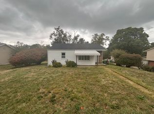 145 Delaware Dr, Butler, PA 16001