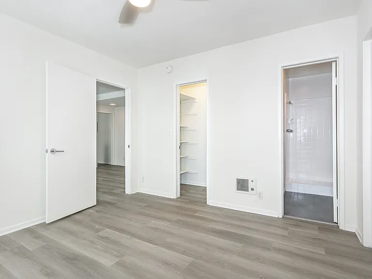 1010 S Bedford St #103 — Photo 21