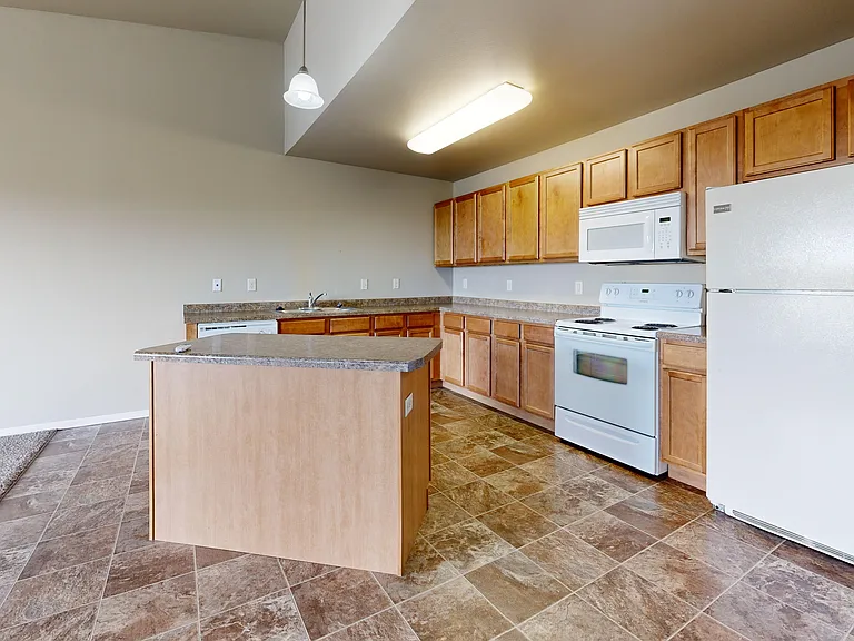 Raven Ridge Apartments — Photo 8