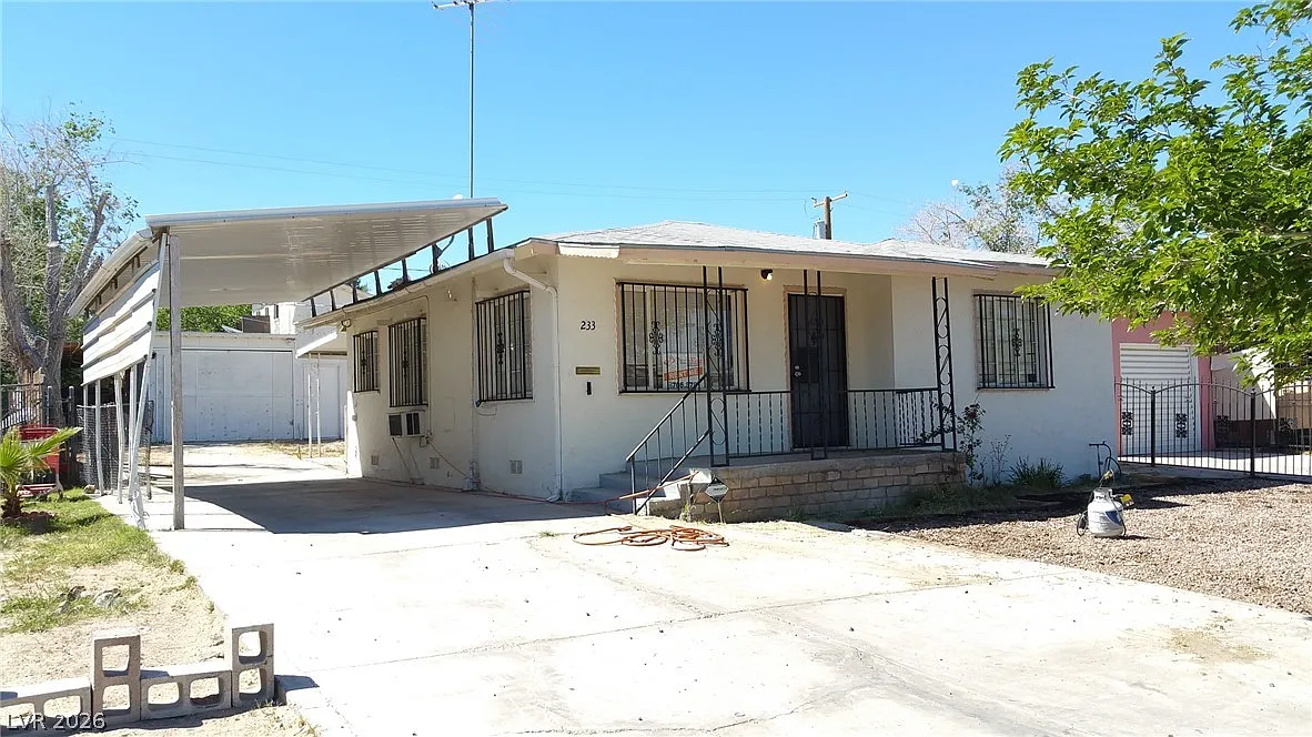 2 bed, 1.0 bath, 870 sqft, $1,250 — Photo 3