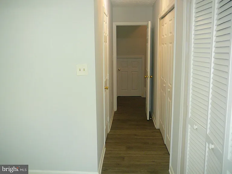 406 Park Cove Dr — Photo 27