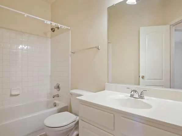 207 Garden View Way, Rockville, MD 20850