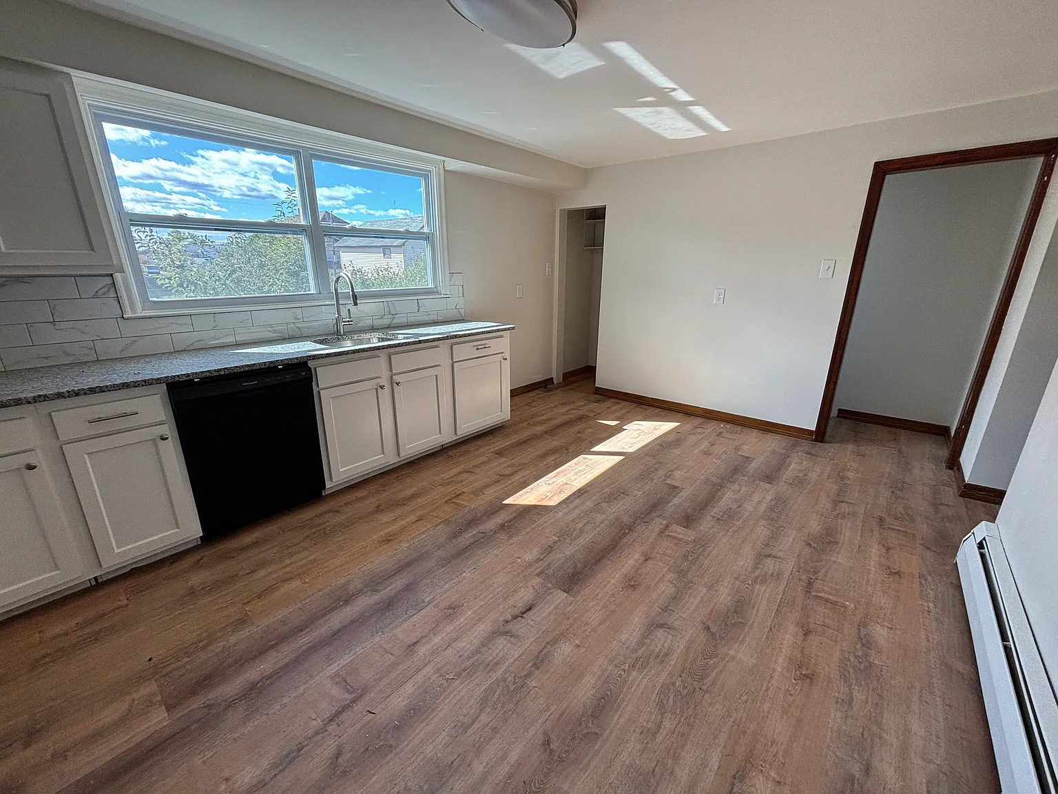 513 Summer St — Photo 2