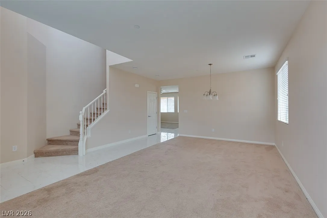 4 bed, 3.0 bath, 2239 sqft, $3,000 — Photo 3