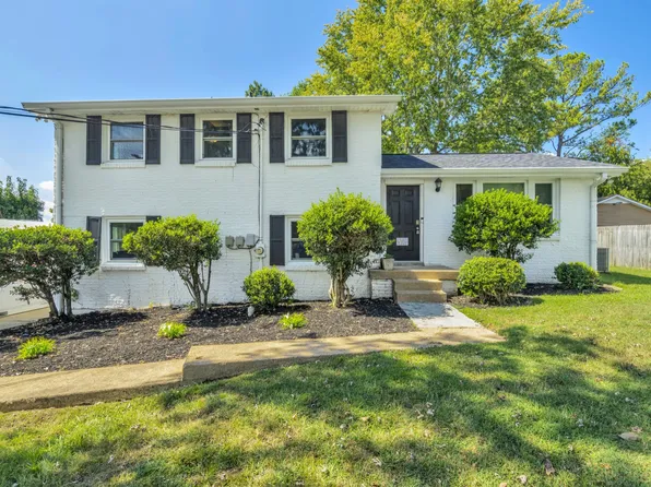 103 Riverwood Dr, Hendersonville, TN 37075